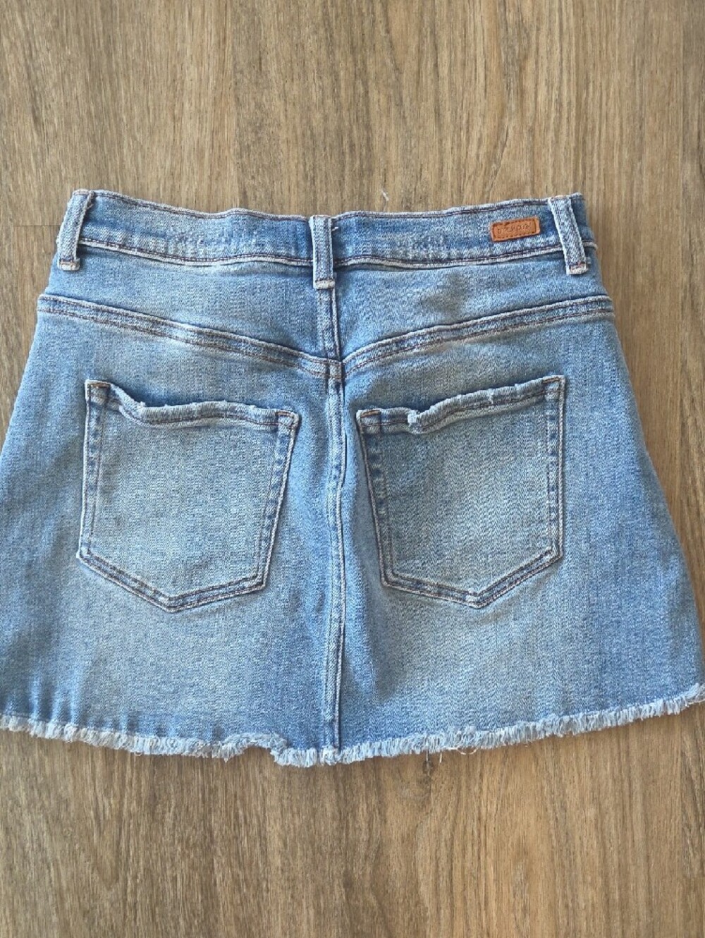 Sneak Peek Light Blue Denim Frayed-Hem Mini Skirt Size Medium - Picture 5 of 5